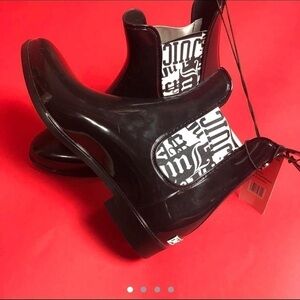 Black and white juicy rain boots  🖤🤍​​​​​​​​​​​​​​​​​​​​​